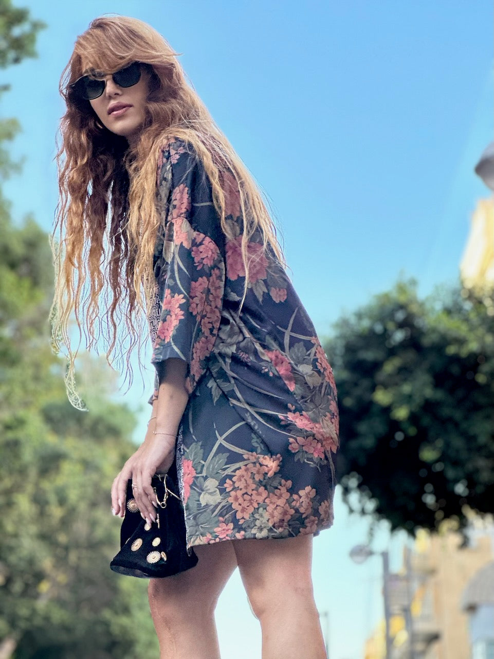 קימונו סאקורה - שחור דהוי פרחוני
