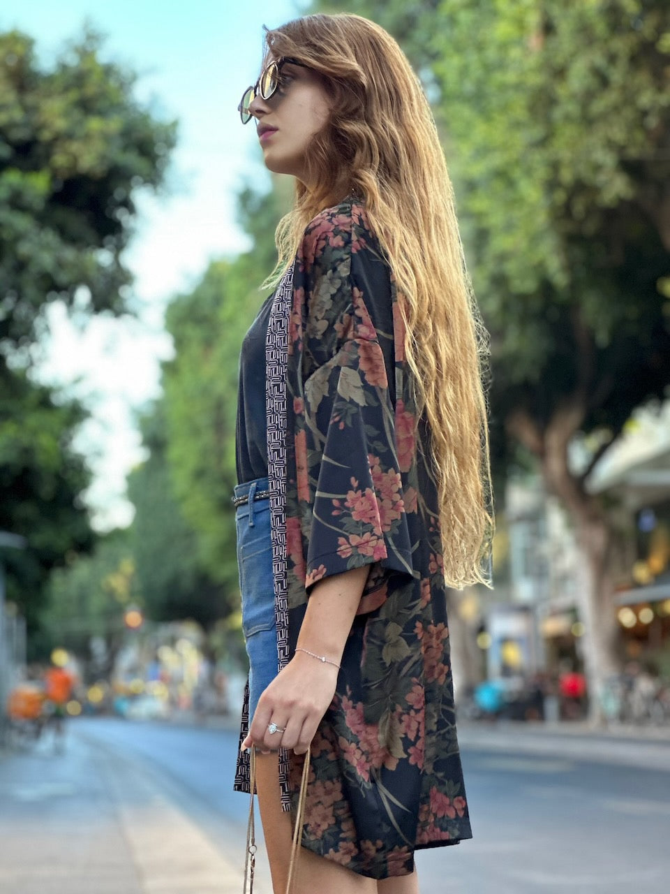 קימונו סאקורה - שחור דהוי פרחוני