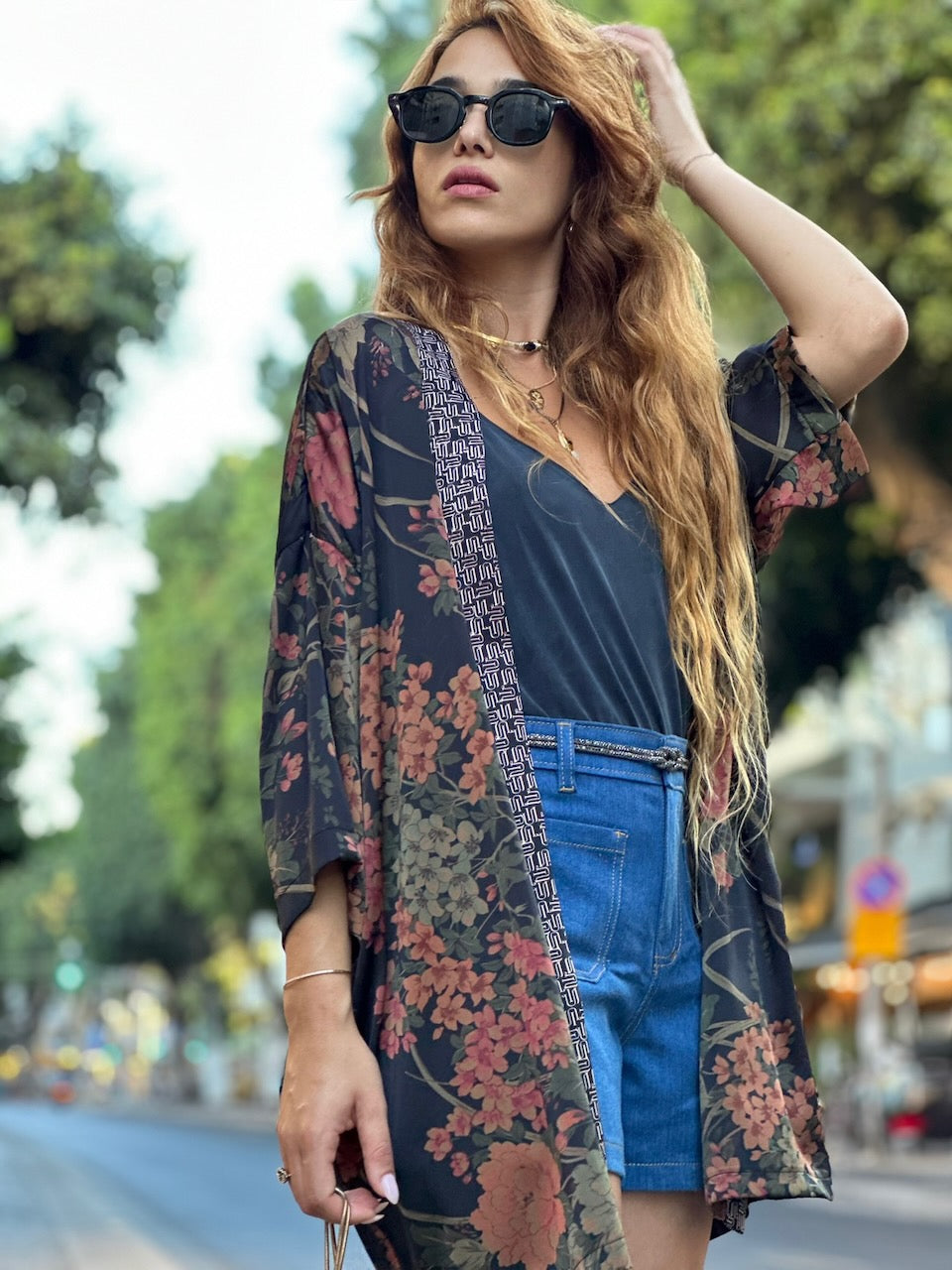 קימונו סאקורה - שחור דהוי פרחוני
