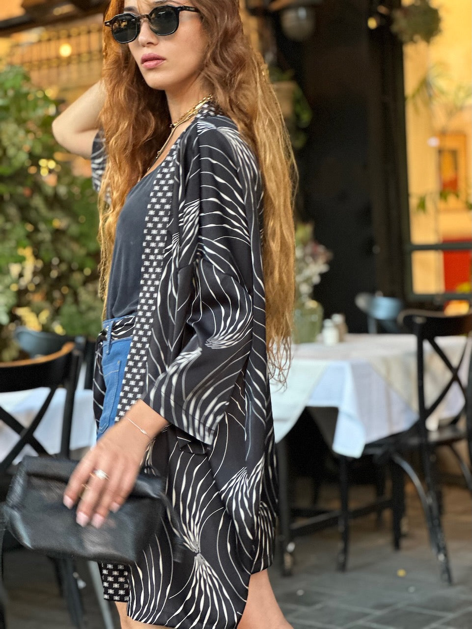 קימונו סאקורה - שחור גלים לבנים
