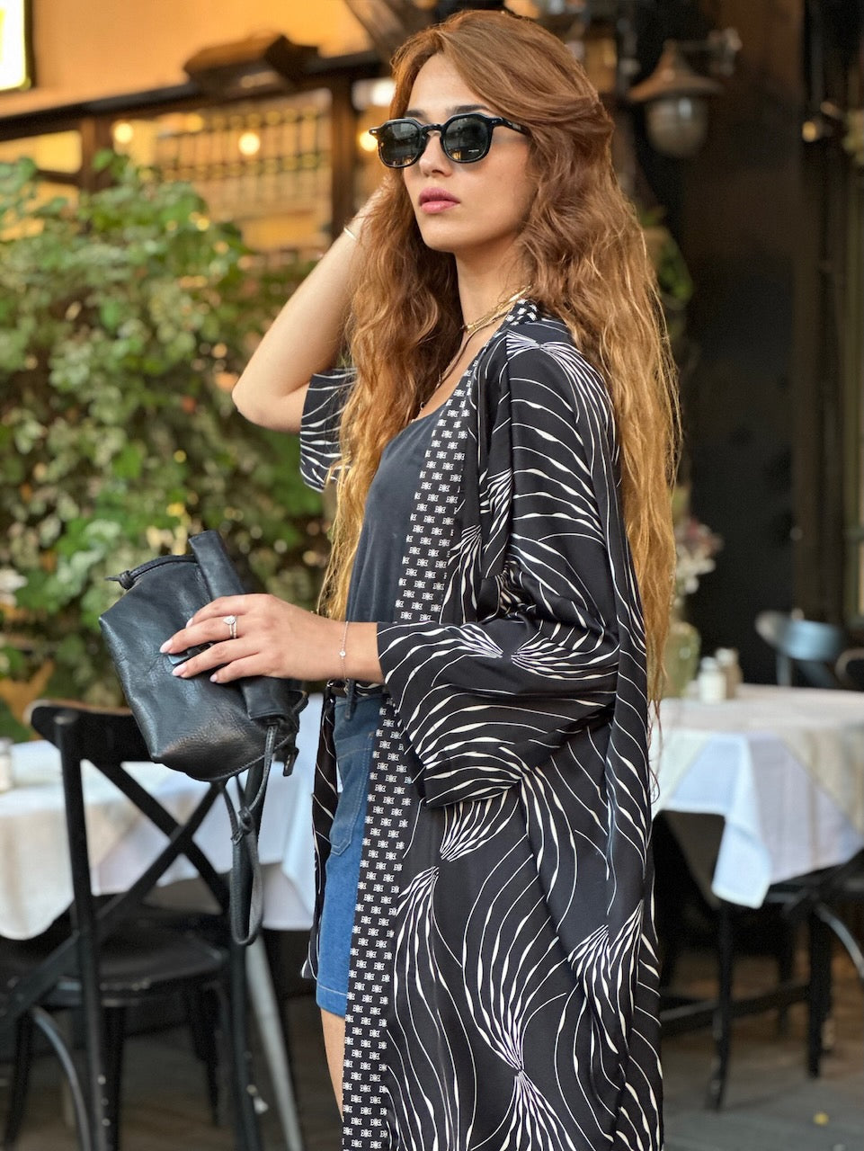 קימונו סאקורה - שחור גלים לבנים