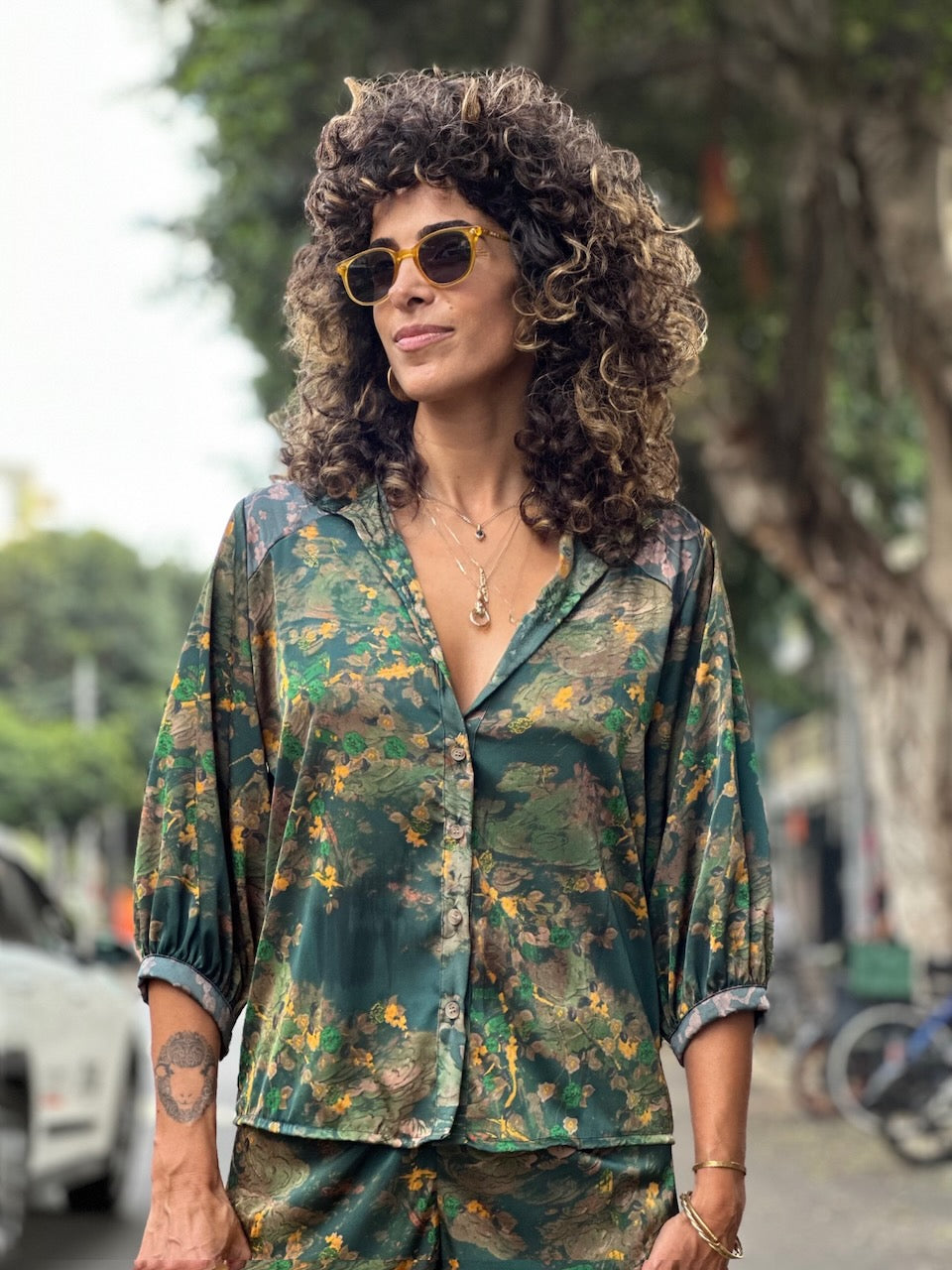 חולצת ג׳יג׳י - ירוק בקבוק