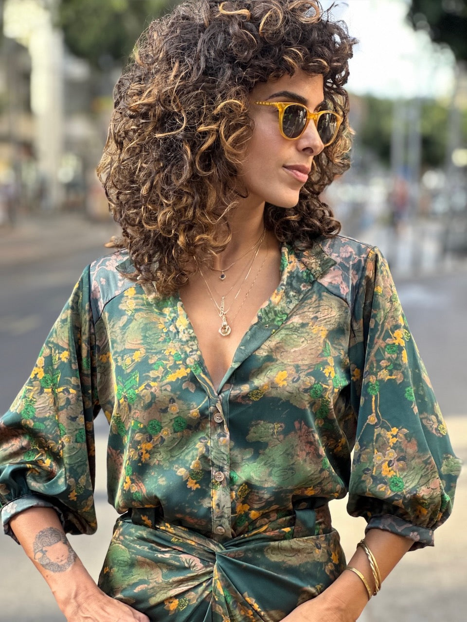 חולצת ג׳יג׳י - ירוק בקבוק