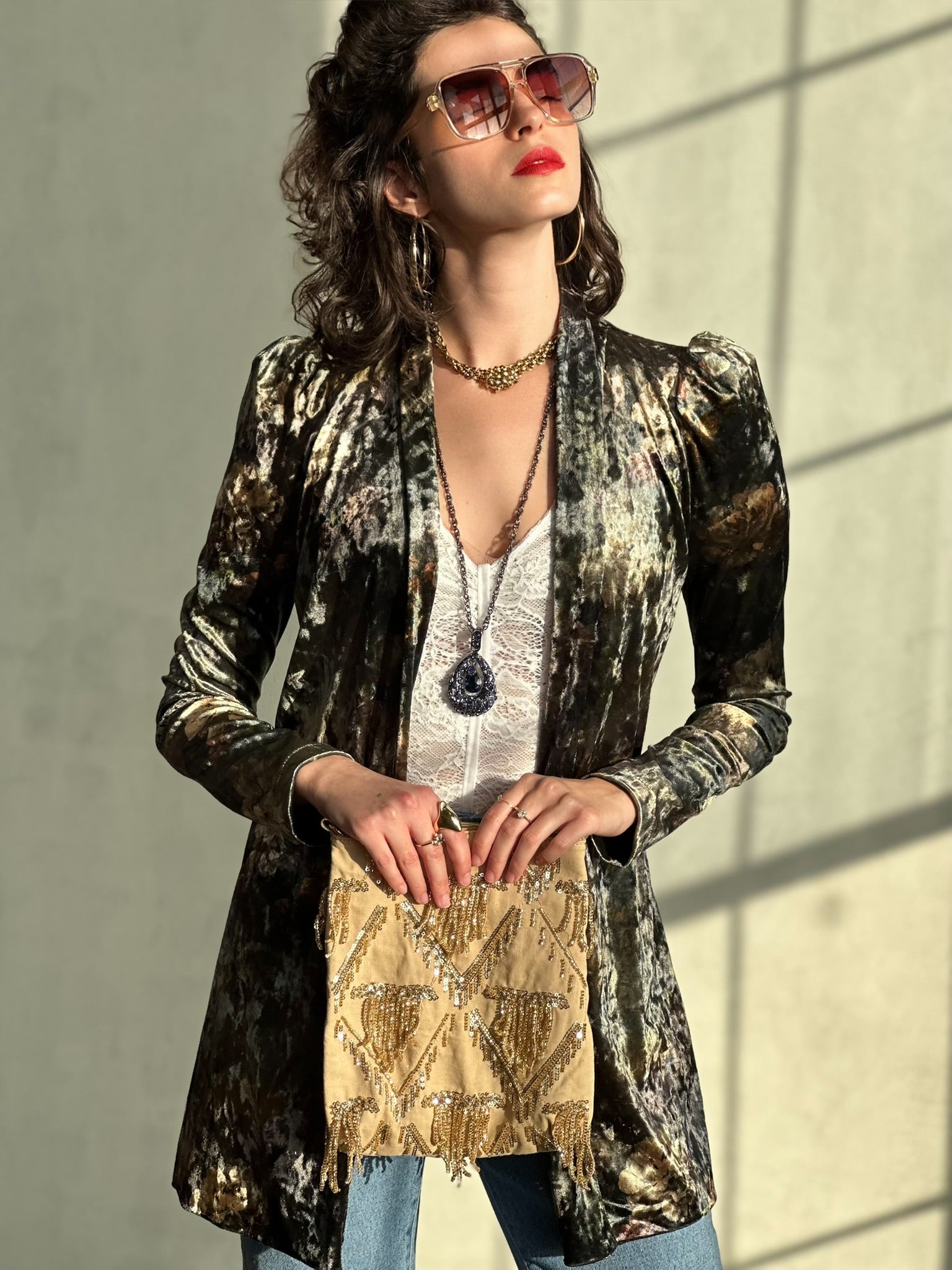 עליונית ברלין ירוק פרחים דהויים