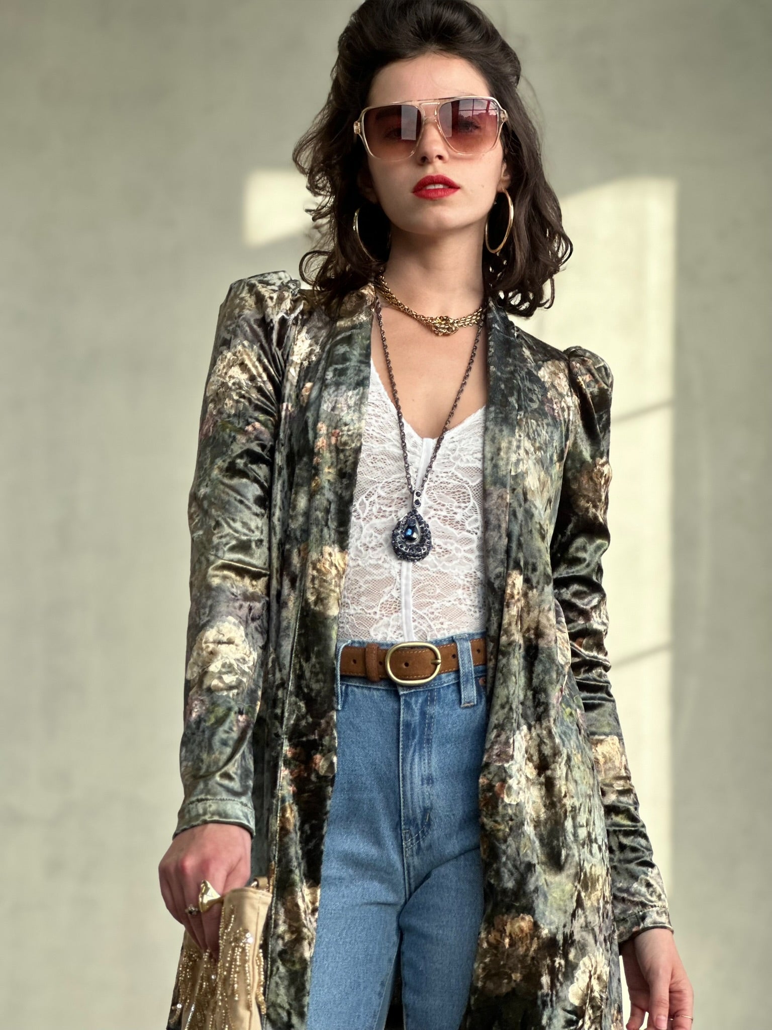 עליונית ברלין ירוק פרחים דהויים