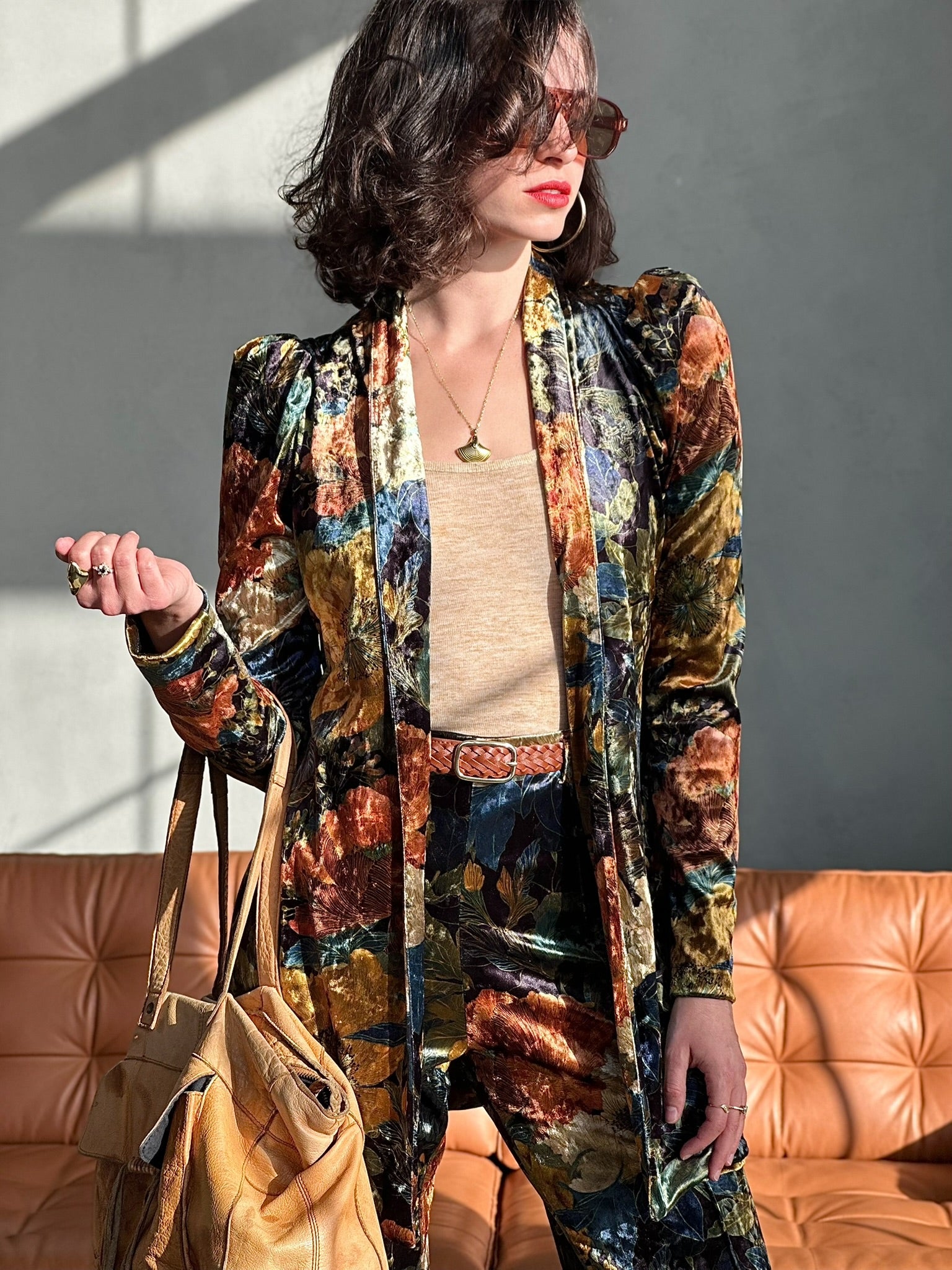 עליונית ברלין קטיפה שבורה - פרחים גדולים