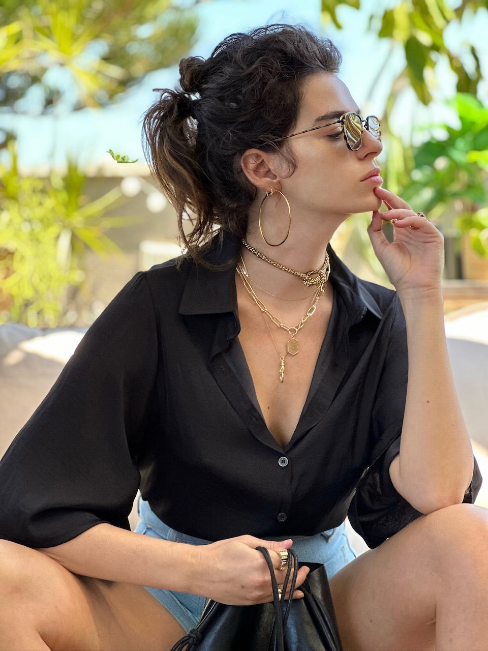 מכופתרת קמילה - שחור