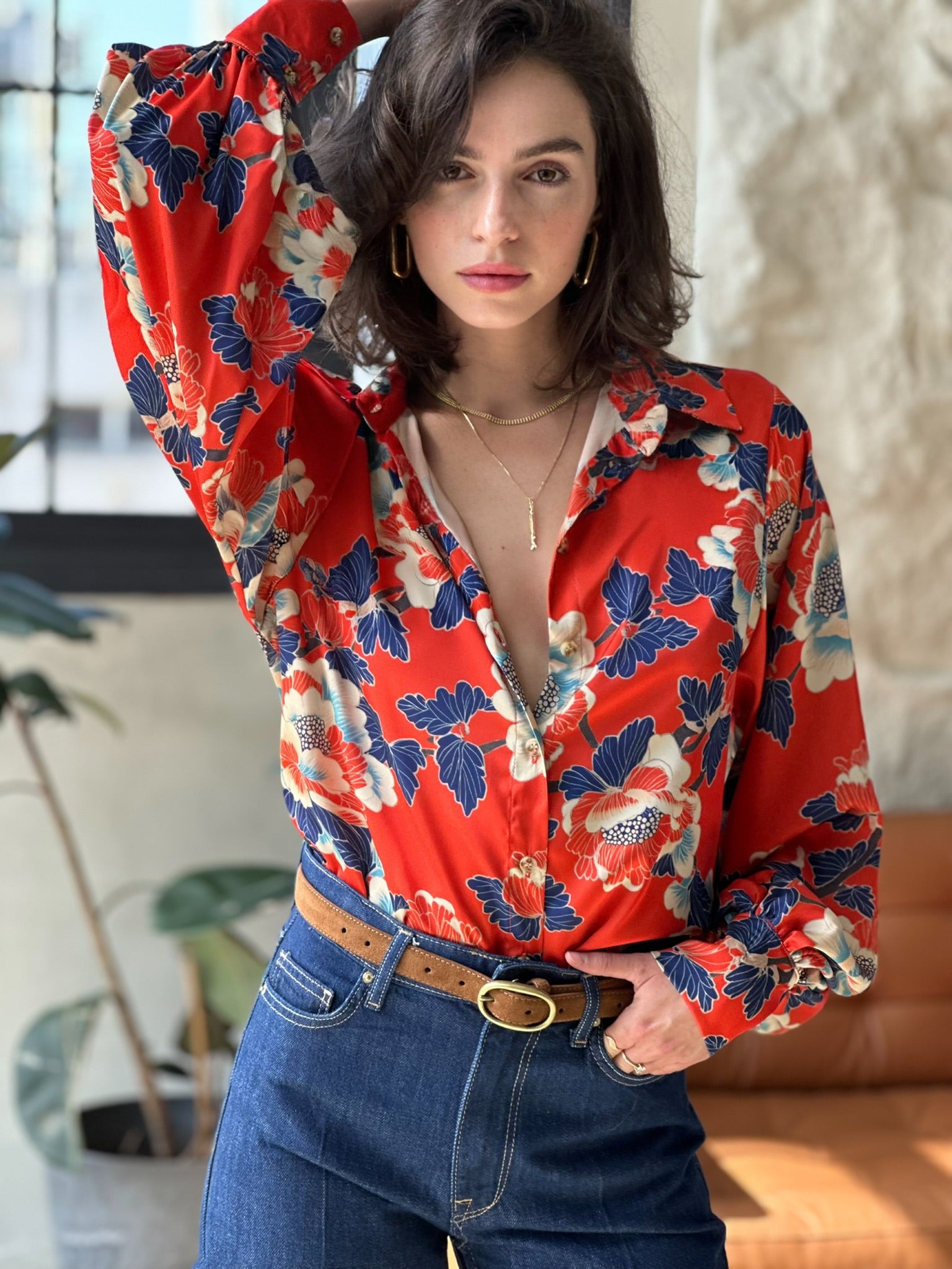 חולצת פריסיליה - אדום כתום פרחוני