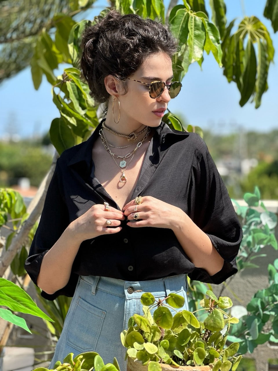 מכופתרת קמילה - שחור