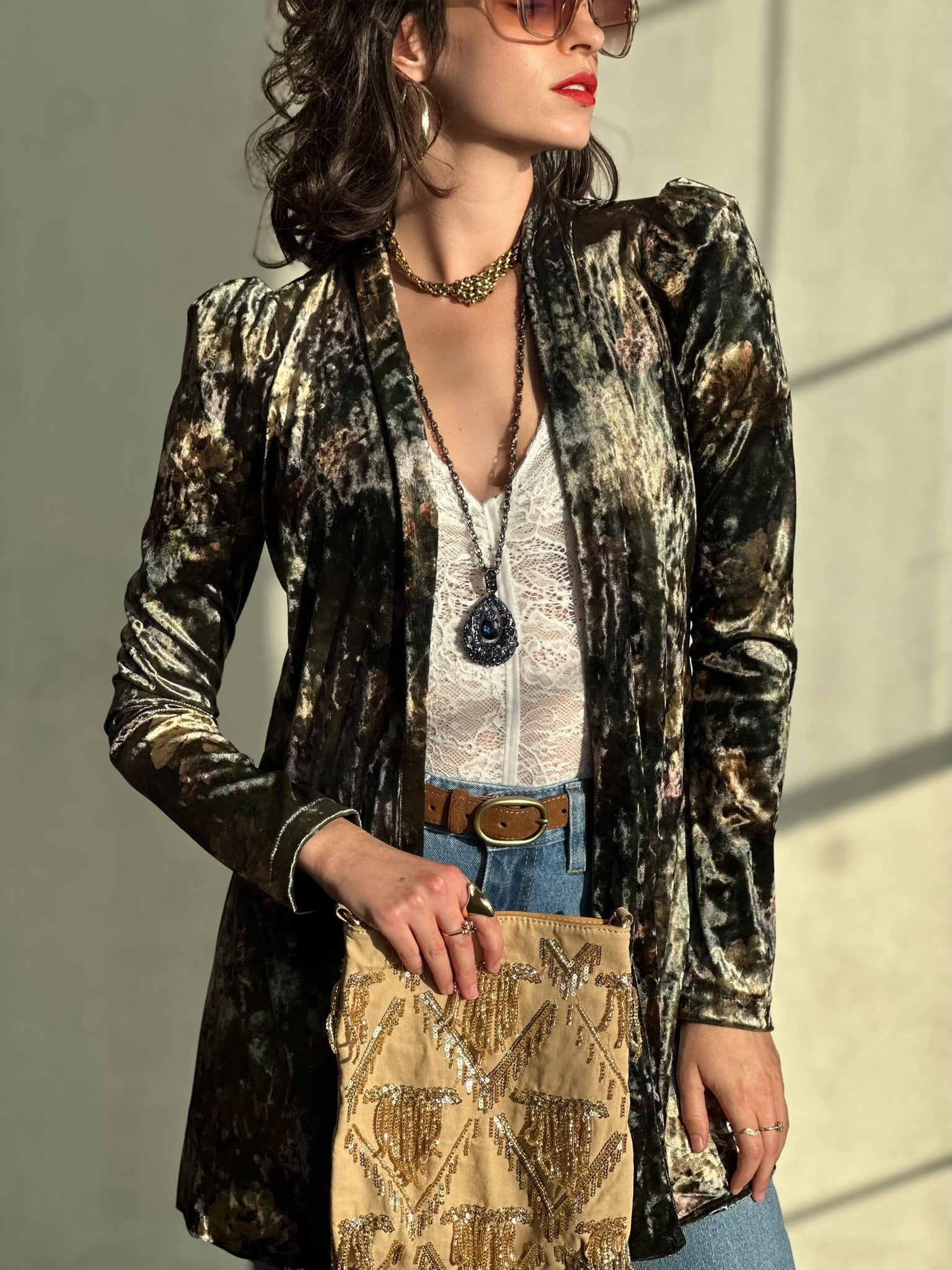 עליונית ברלין ירוק פרחים דהויים