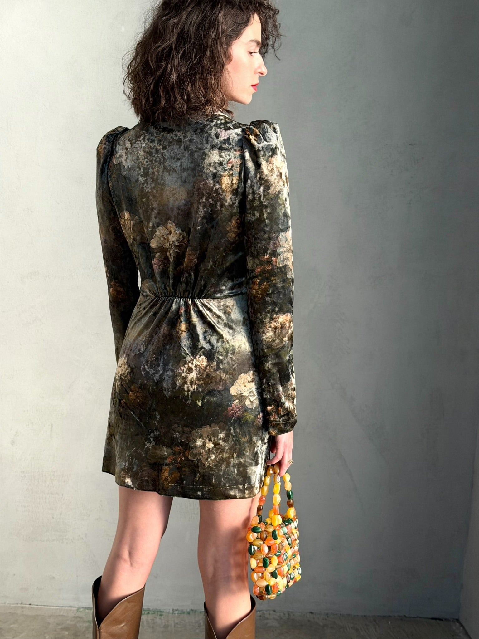 שמלת ברלין - ירוק פרחים דהויים