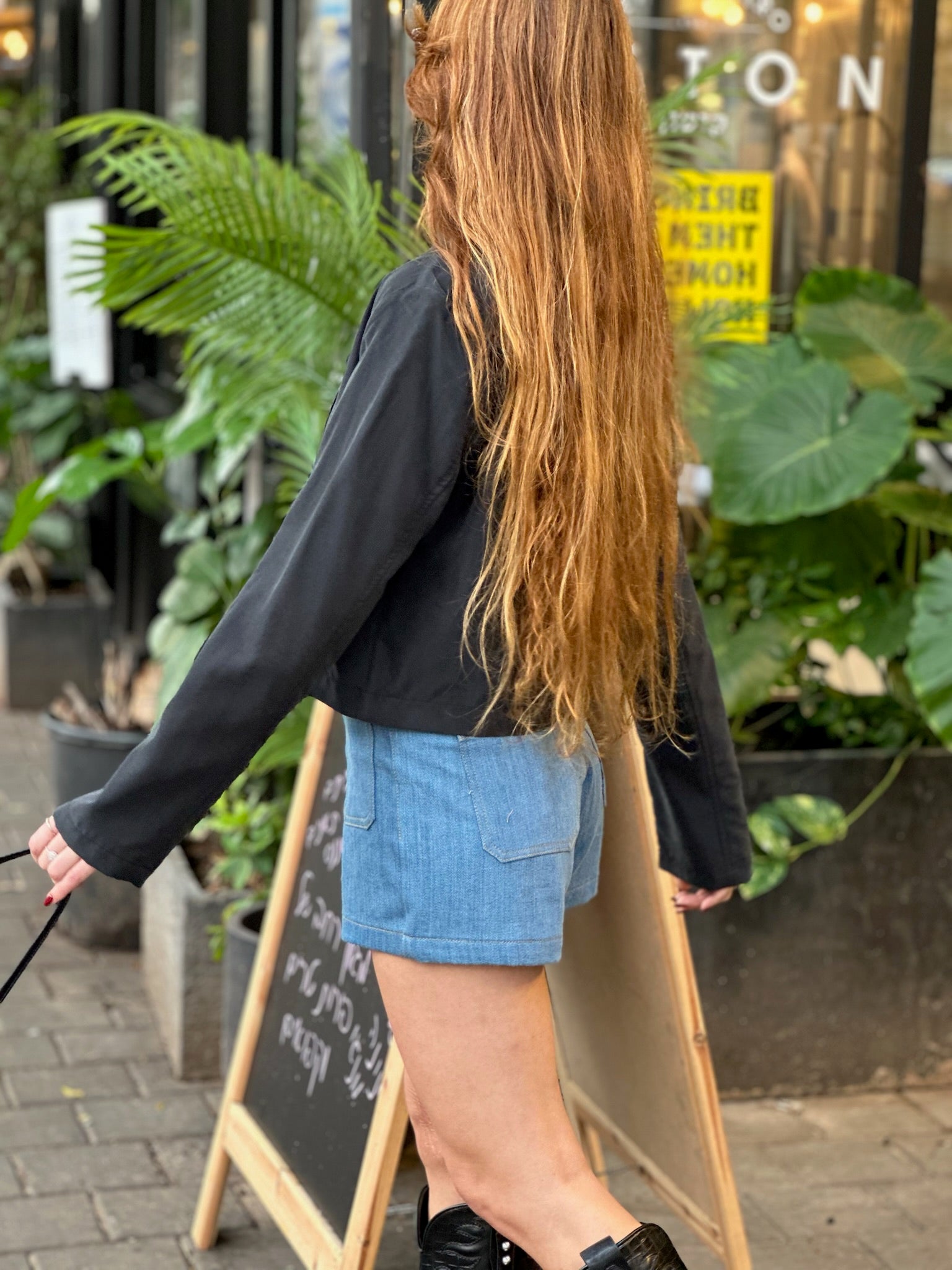 עליונית מייקל - שחור