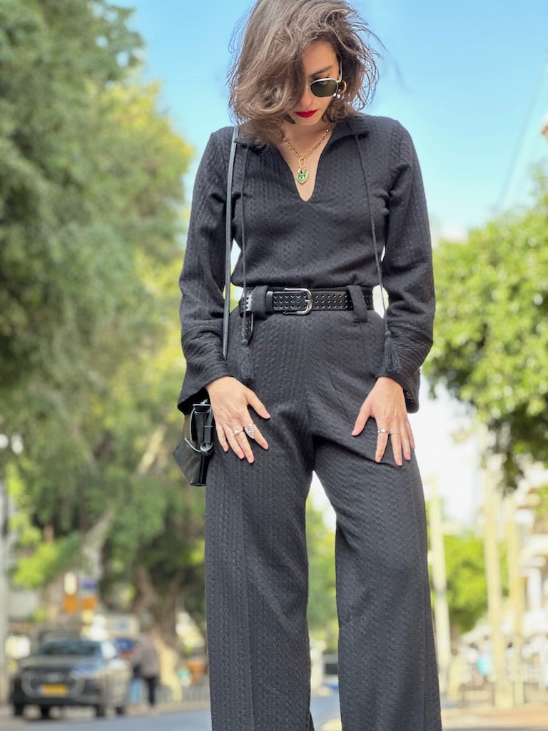 חולצת פרדי - שחור צמות
