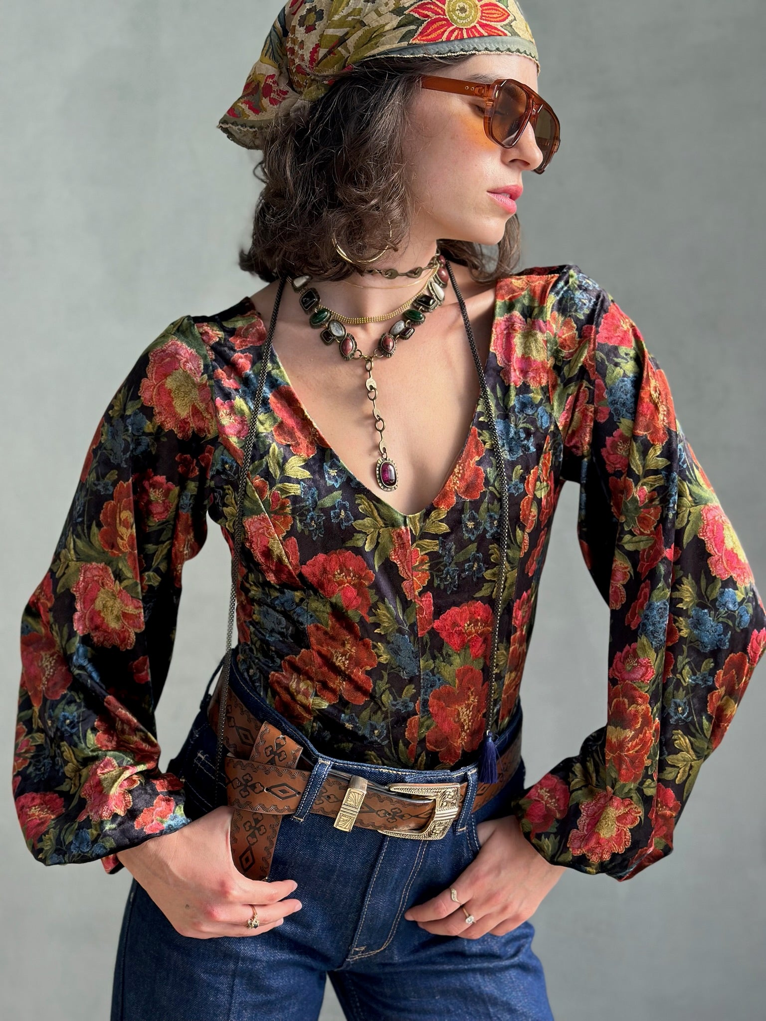 חולצת סופיה קטיפה פרינט גיאורגי