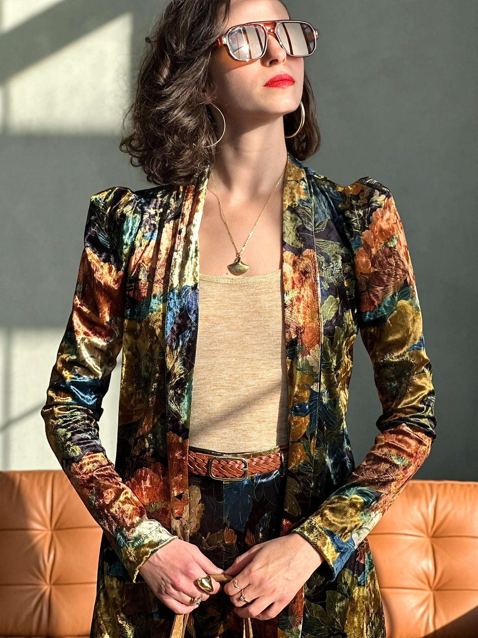 עליונית ברלין קטיפה שבורה - פרחים גדולים