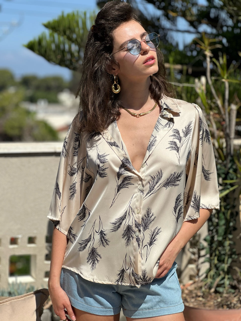 מכופתרת קמילה - שמנת פרינט ענפים