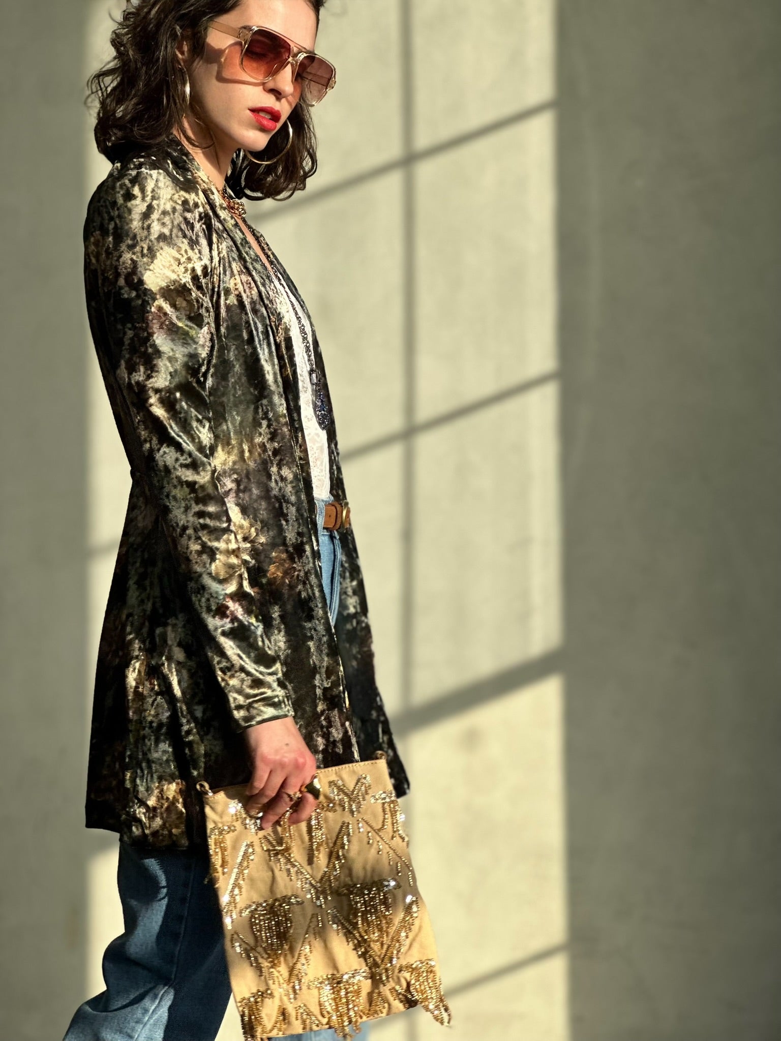 עליונית ברלין ירוק פרחים דהויים