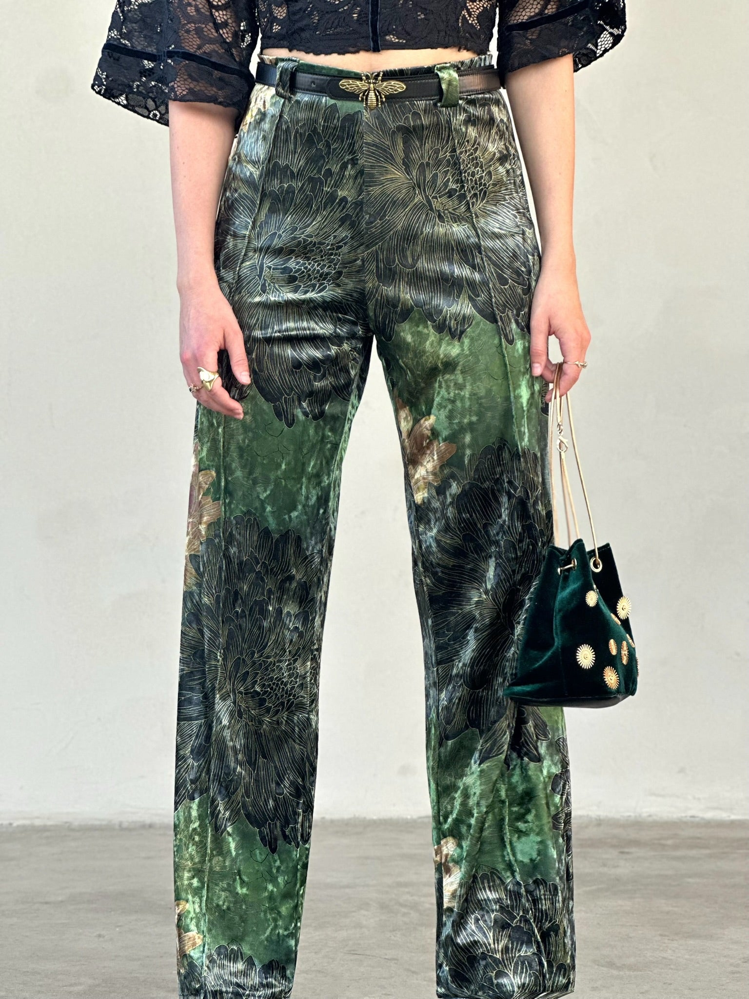 מכנסי ברלין קטיפה שבורה - ירוק פרינט חרציות