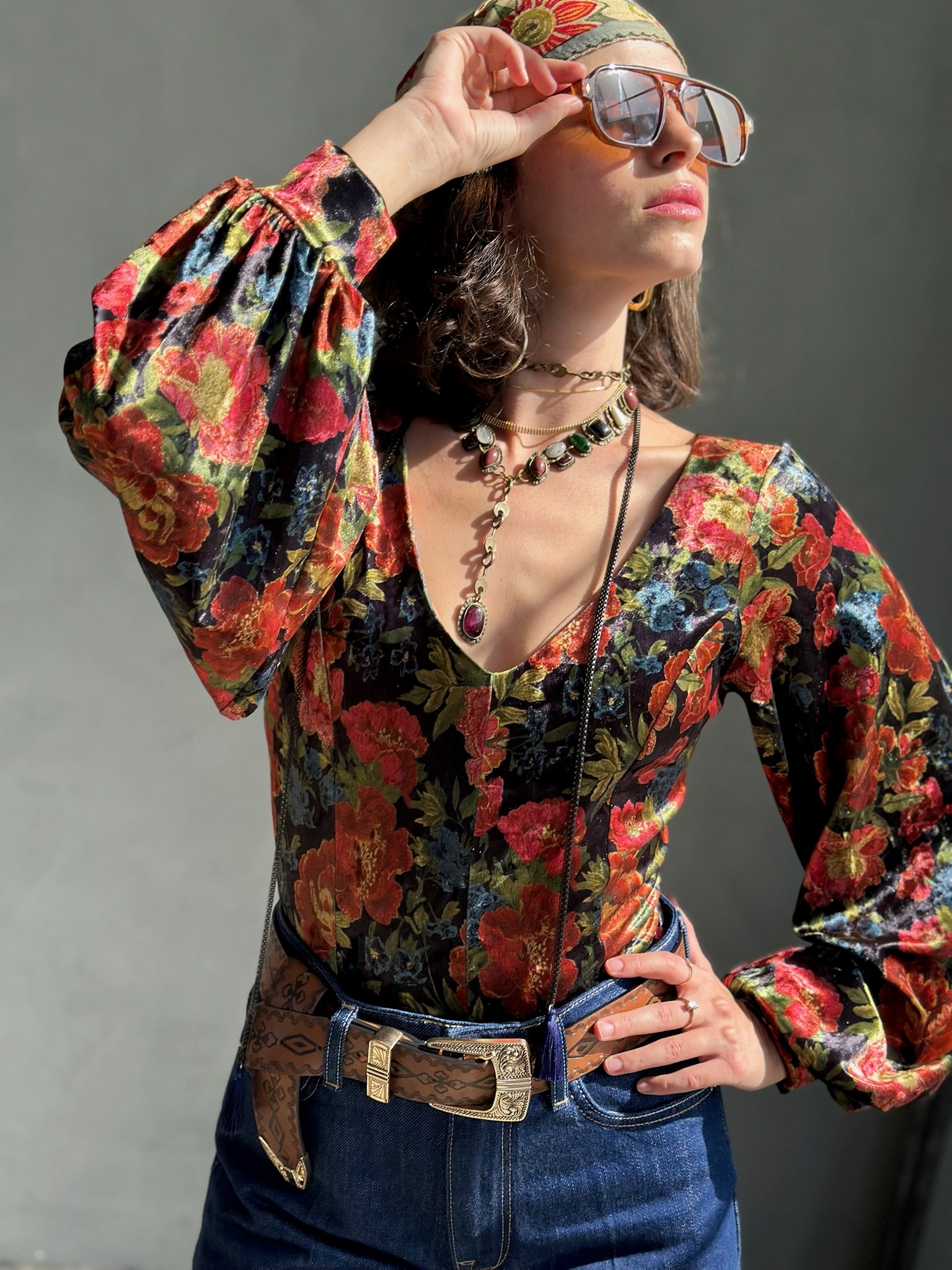 חולצת סופיה קטיפה פרינט גיאורגי