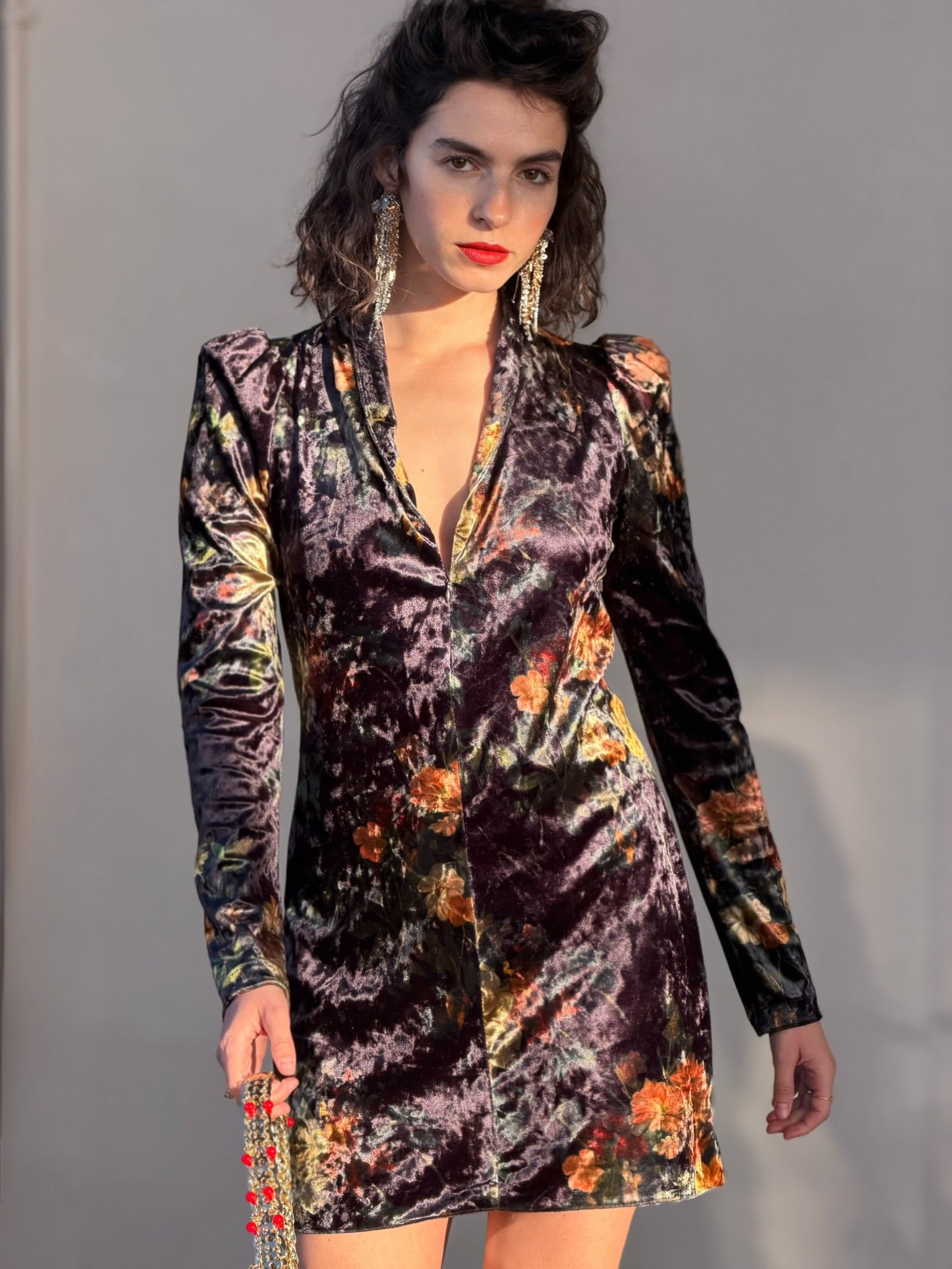 שמלת ברלין - שחור פרחים ויקטוריאני