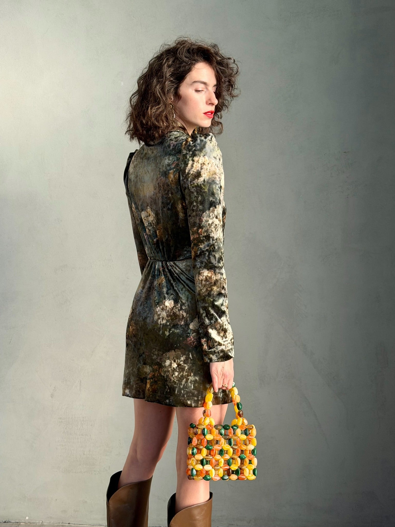 שמלת ברלין - ירוק פרחים דהויים