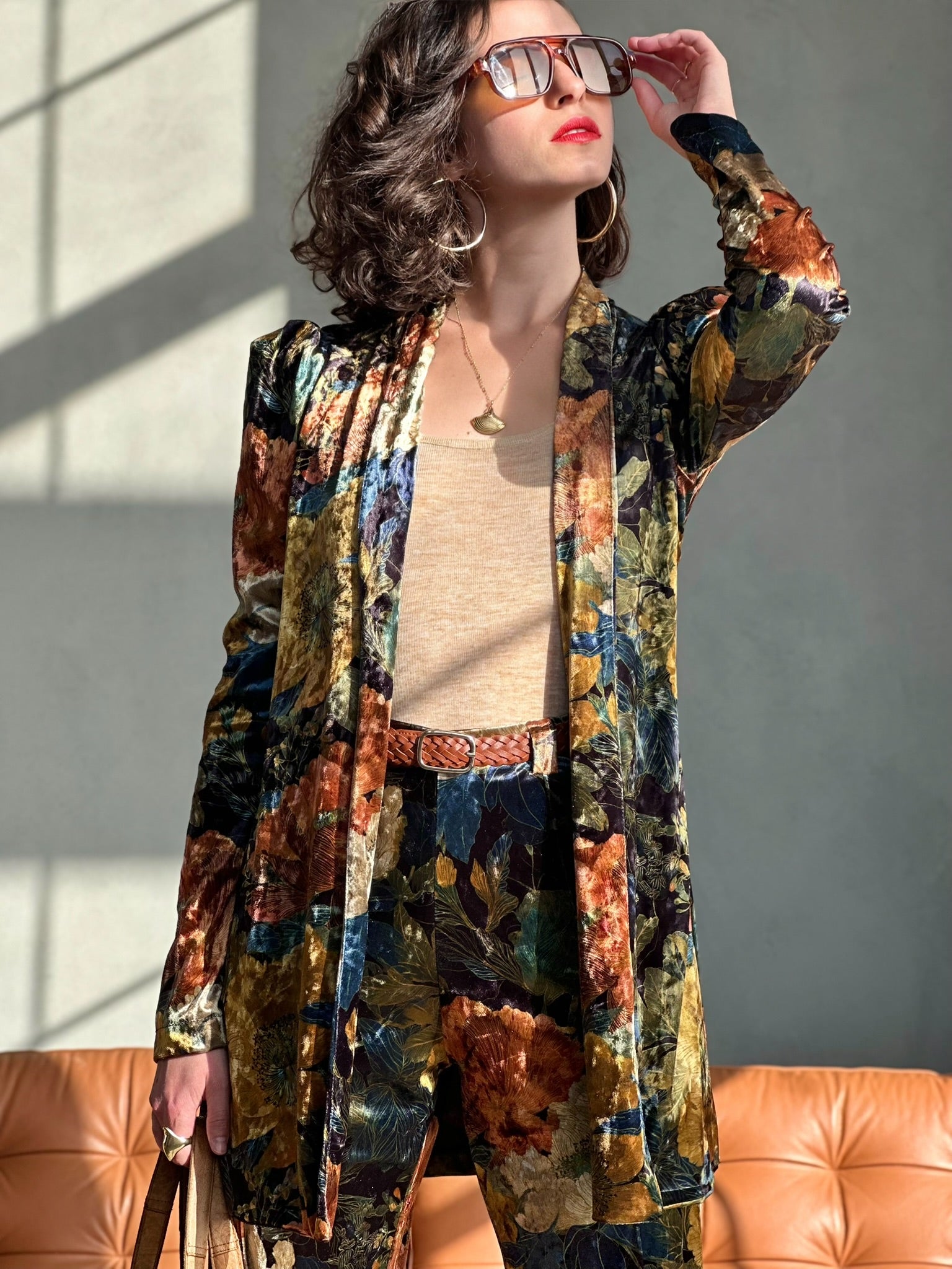 עליונית ברלין קטיפה שבורה - פרחים גדולים