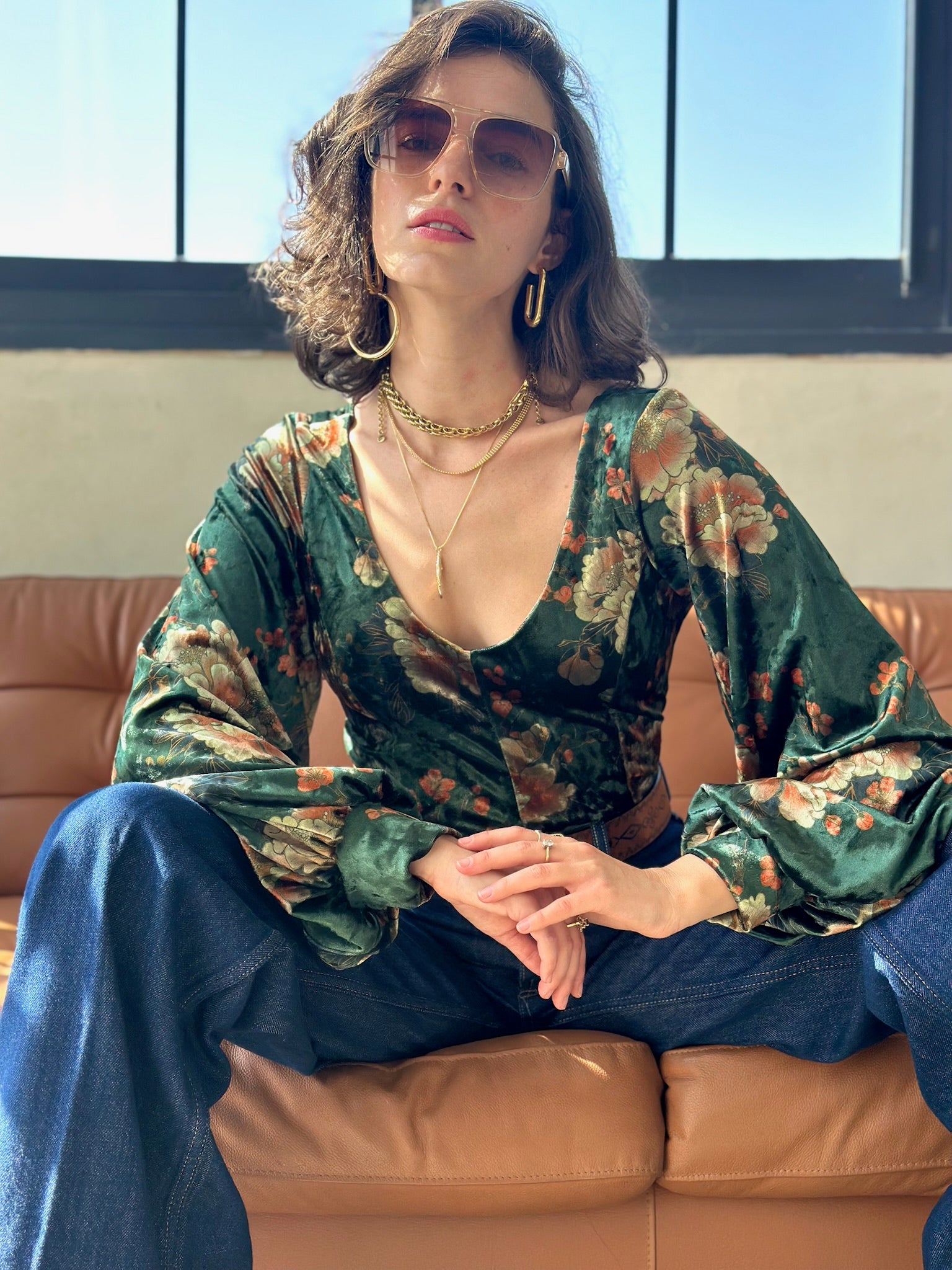 חולצת סופיה קטיפה פרינט ירוק בקבוק פרחוני