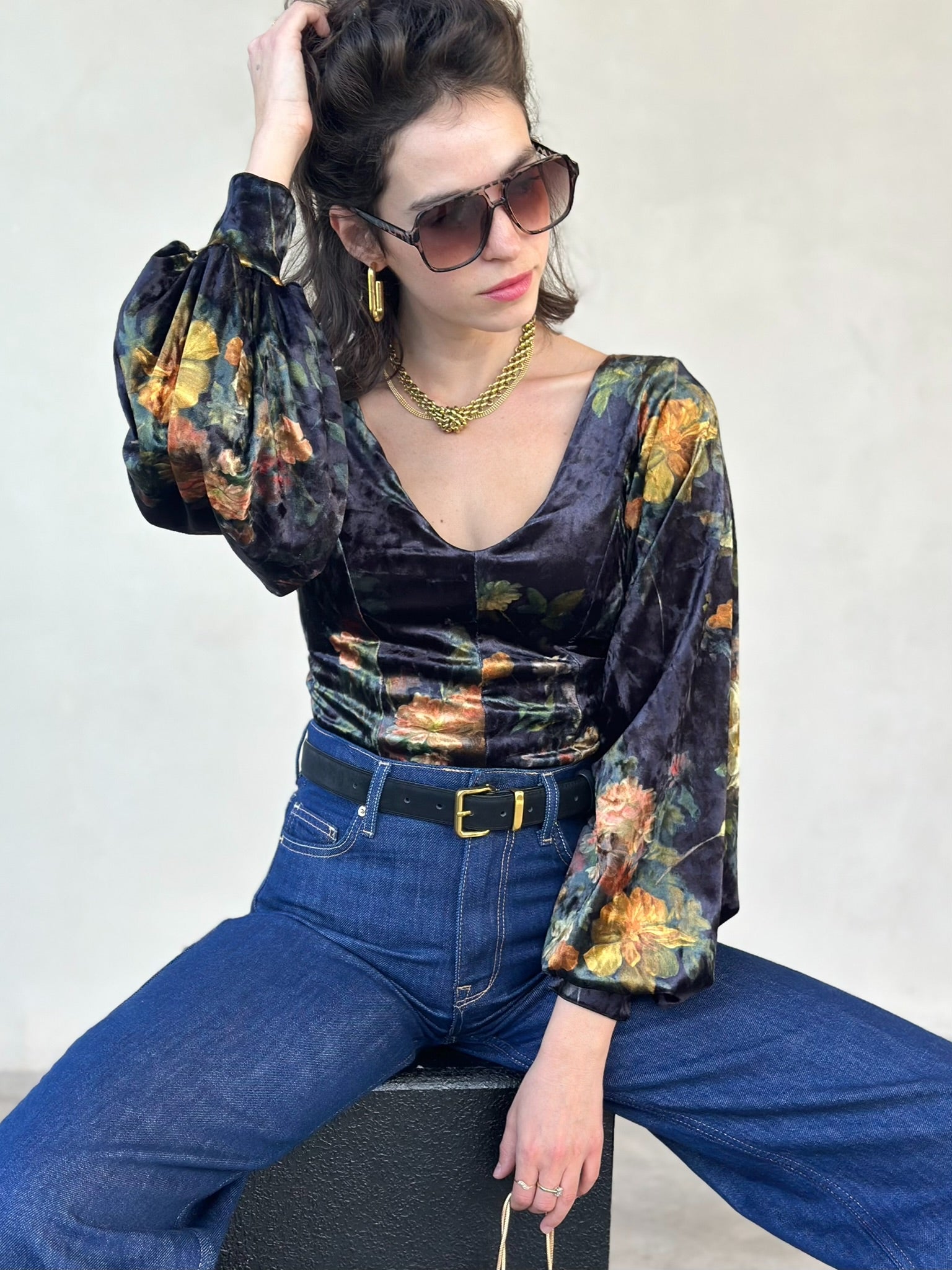 חולצת סופיה קטיפה פרינט ויקטוריאני