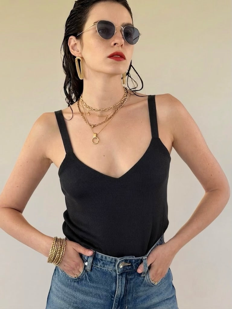 גופיית ג׳סי - ריב שחור