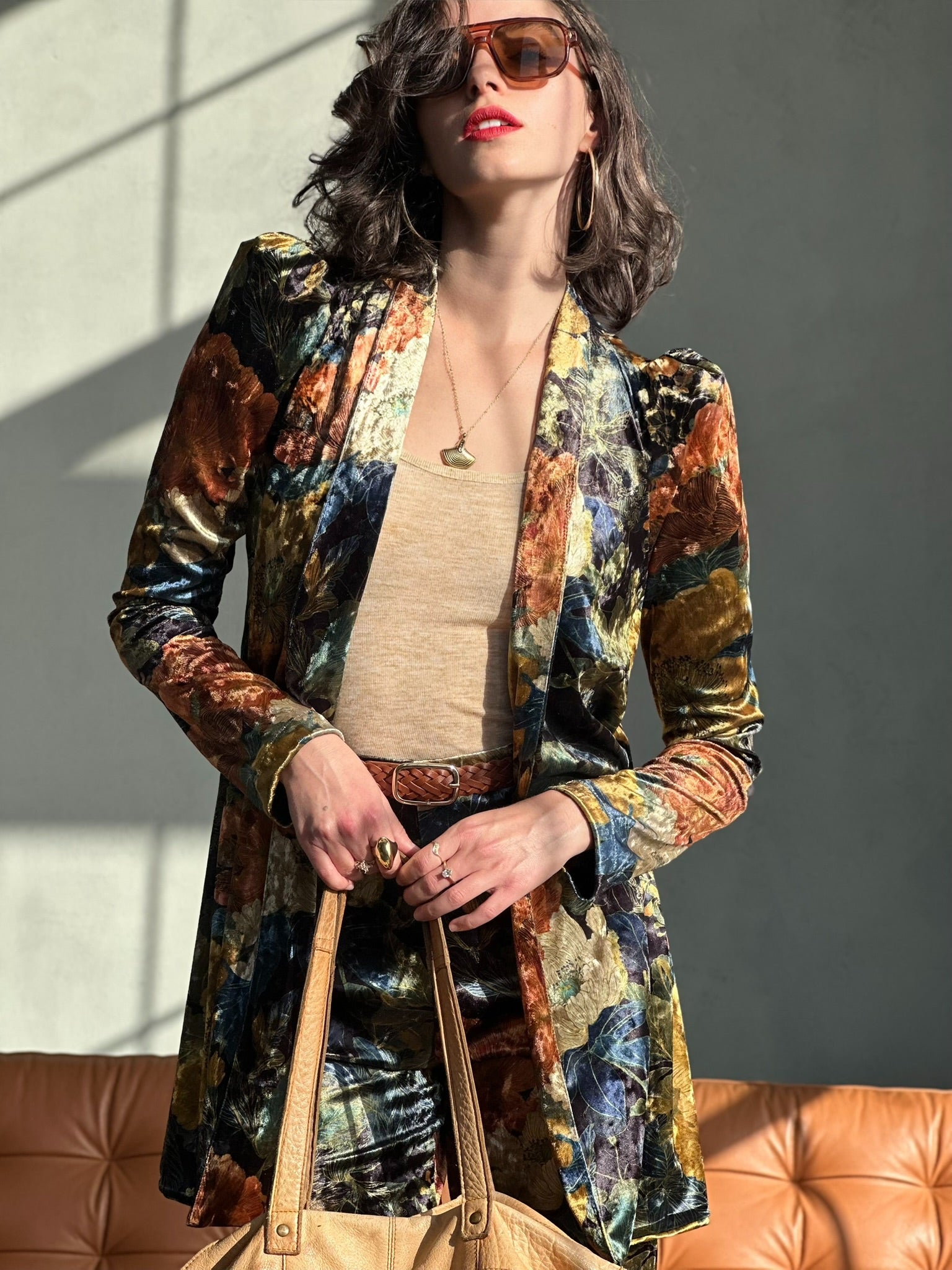 עליונית ברלין קטיפה שבורה - פרחים גדולים