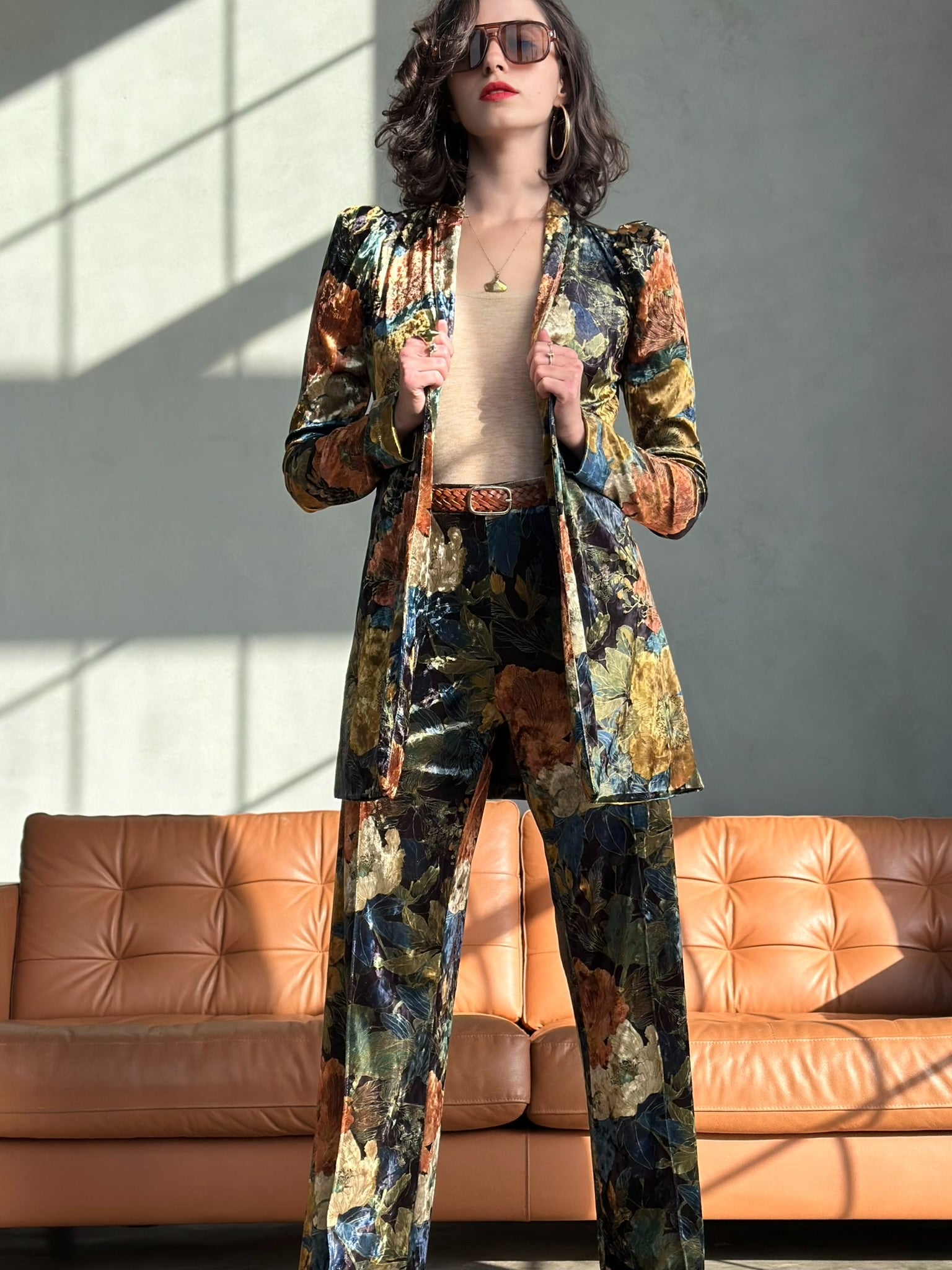 עליונית ברלין קטיפה שבורה - פרחים גדולים