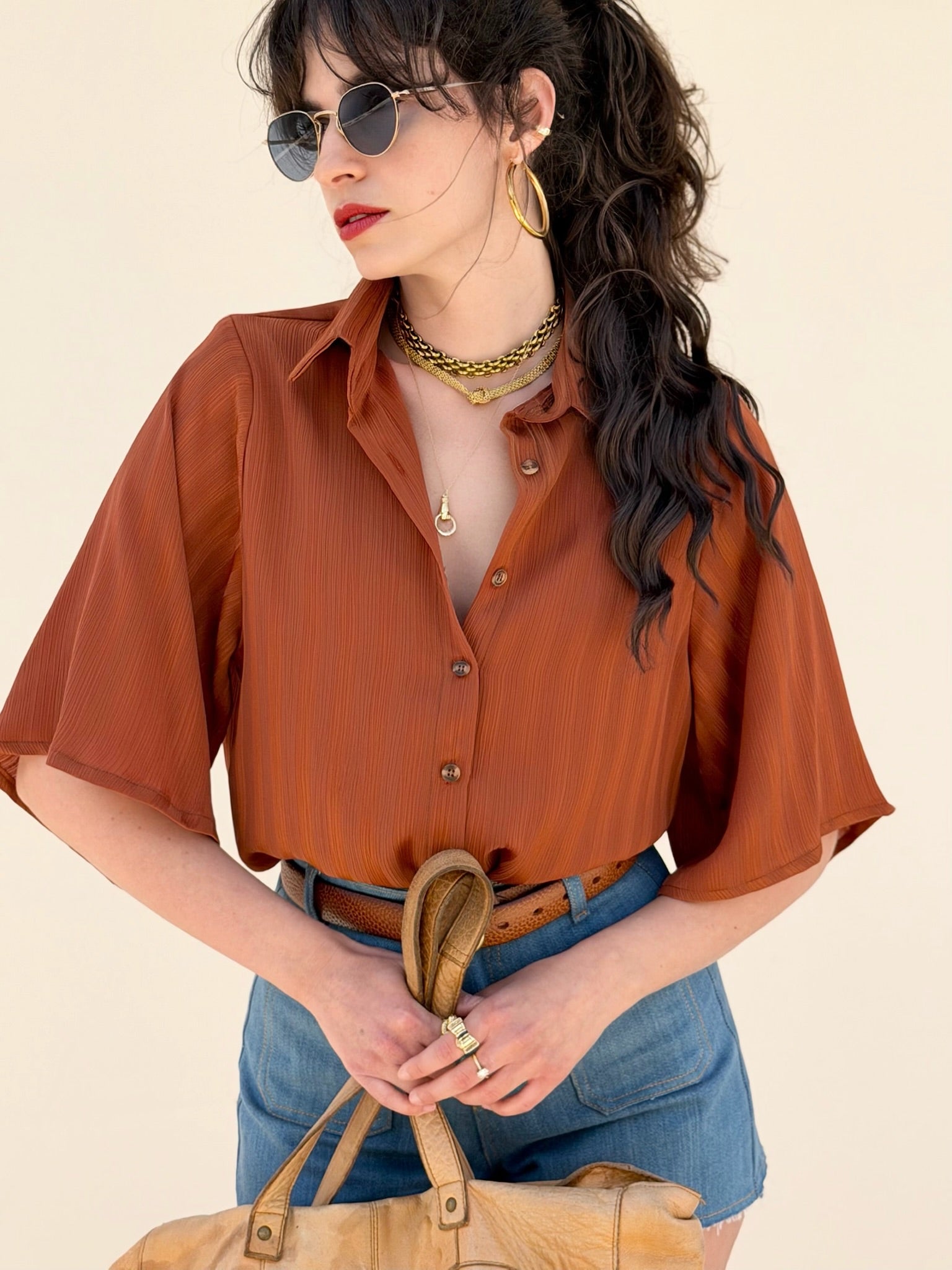 מכופתרת קמילה - בריק טקסטורת פסים